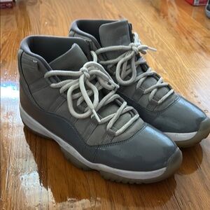 Air Jordan 11 cool grey